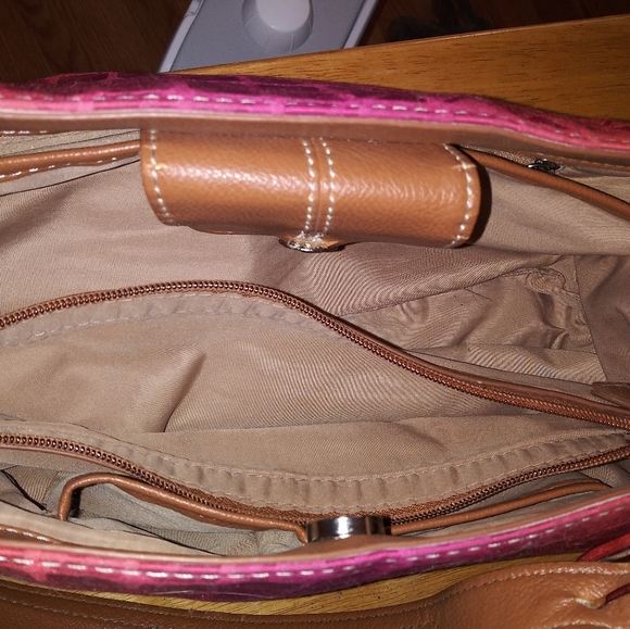 Small Handbag - Picture 3 of 4